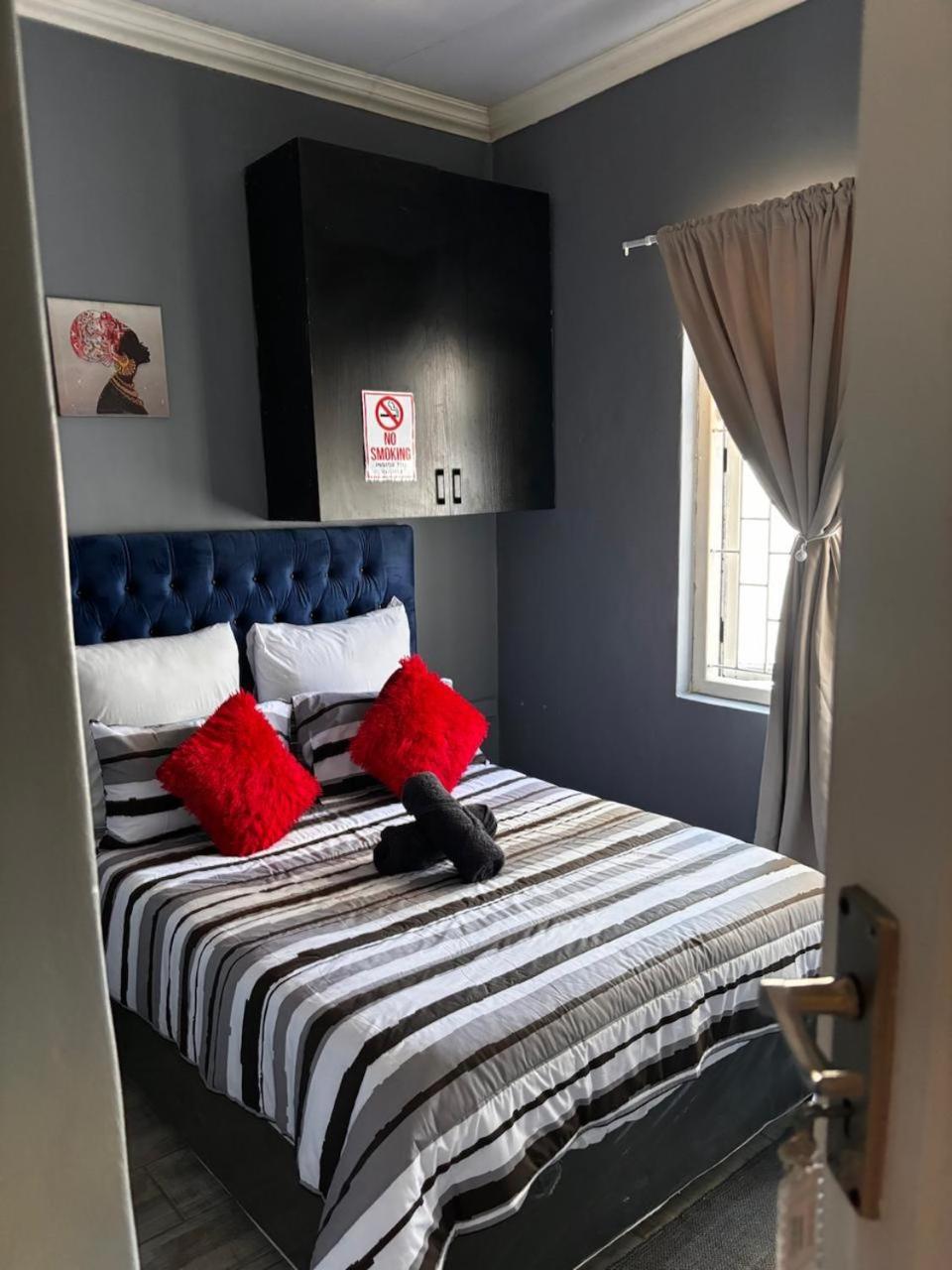 Guest house On Wynne Cape Town